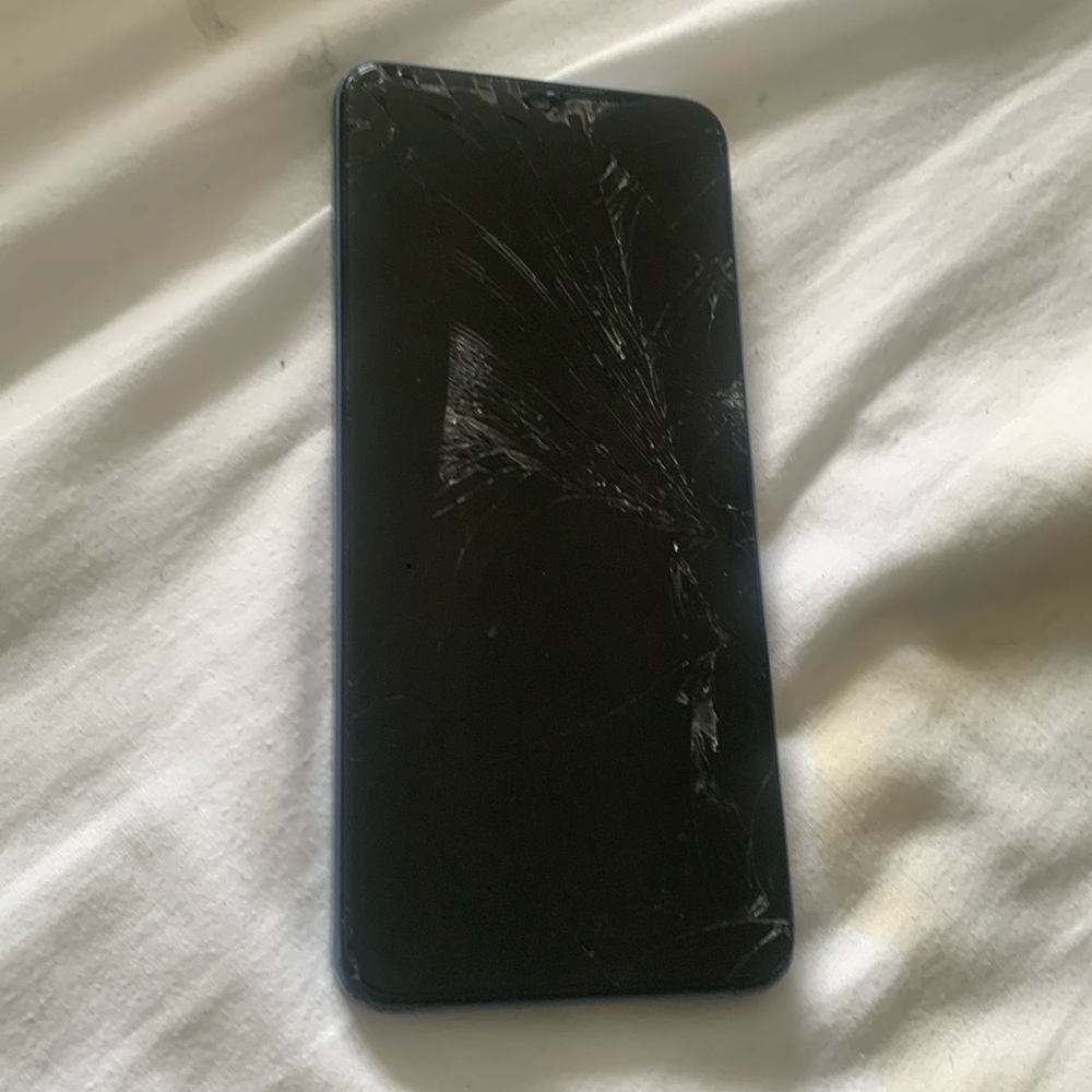 T- Mobile phone doesn’t work will sell for low price